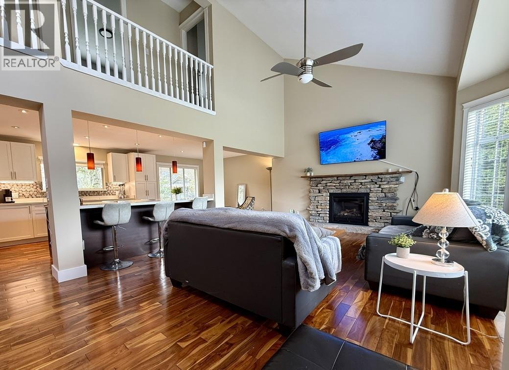 1510 Macdonald Place, Squamish, British Columbia  V0N 1H0 - Photo 8 - R3112992