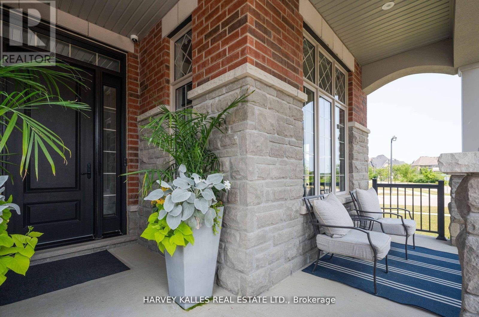 4 Larkin Avenue, King, Ontario  L7B 0N8 - Photo 4 - N13015024