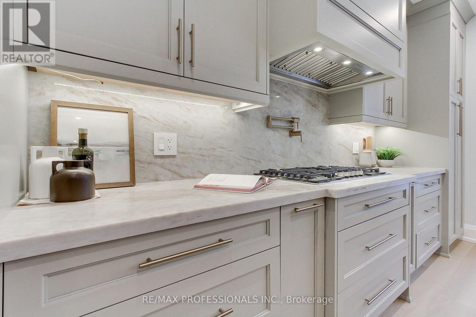 432 Smith Avenue, Burlington, Ontario  L7R 2V1 - Photo 19 - W13015008