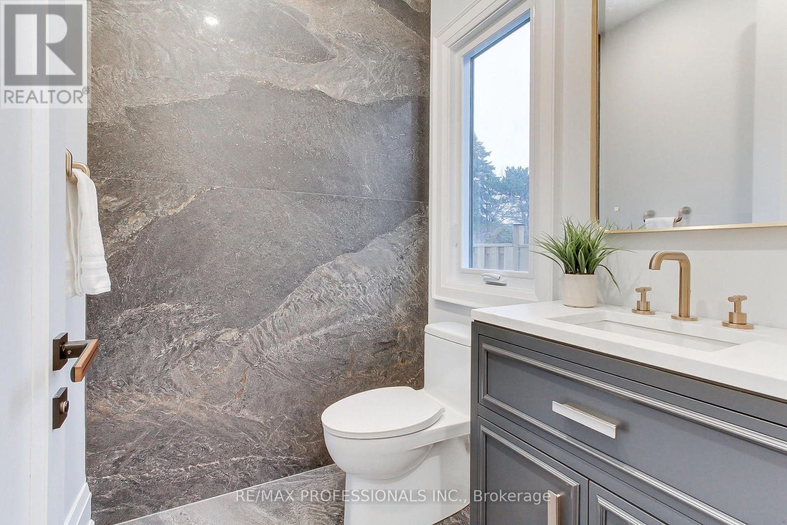 432 Smith Avenue, Burlington, Ontario  L7R 2V1 - Photo 28 - W13015008