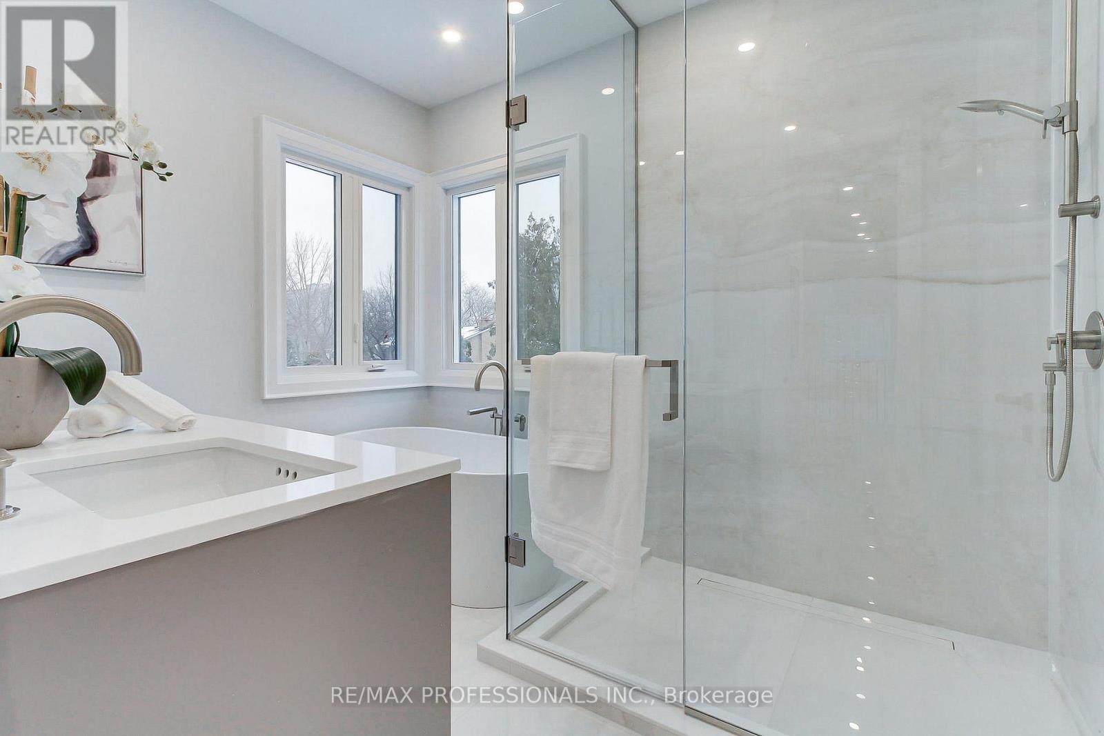 432 Smith Avenue, Burlington, Ontario  L7R 2V1 - Photo 34 - W13015008