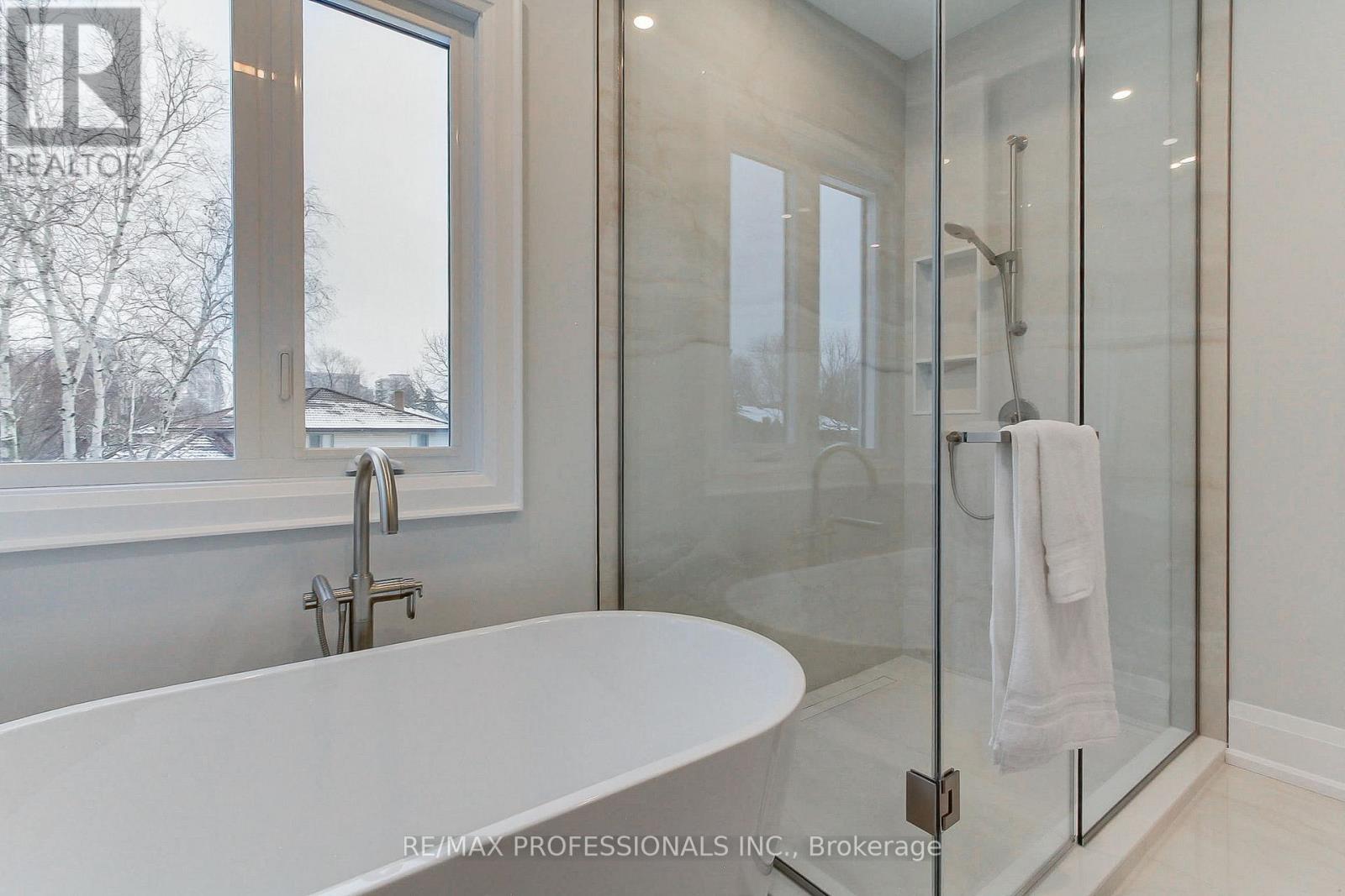 432 Smith Avenue, Burlington, Ontario  L7R 2V1 - Photo 36 - W13015008