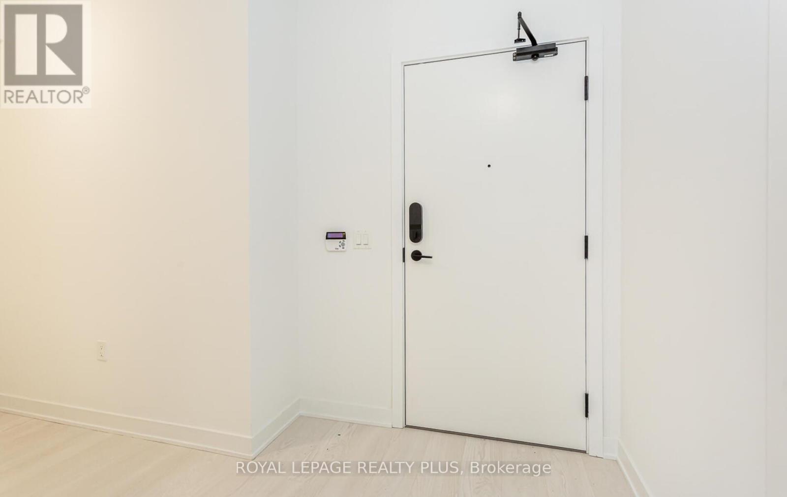 806 - 4675 Metcalfe Avenue, Mississauga, Ontario  L5M 0Z8 - Photo 11 - W13015018