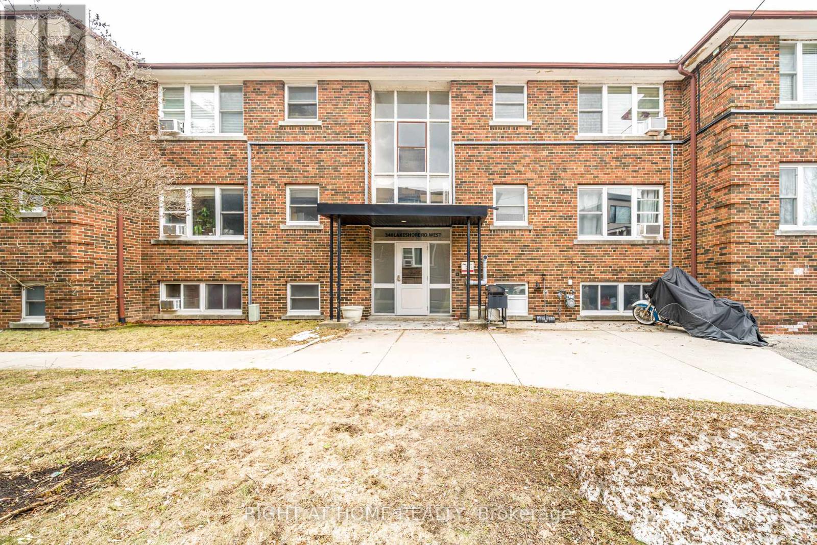 4 - 340 Lakeshore Road W, Mississauga, Ontario  L5H 1H1 - Photo 16 - W13015020