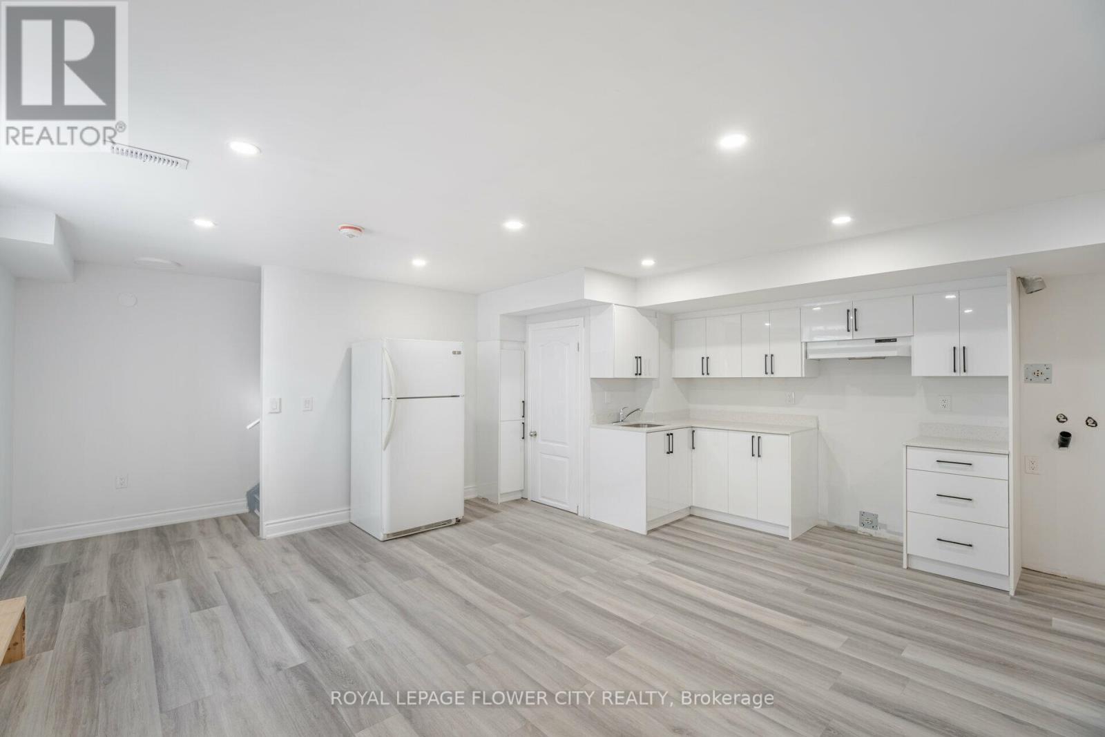 36 Icon Street S, Brampton, Ontario  L6E 4E5 - Photo 37 - W13015034