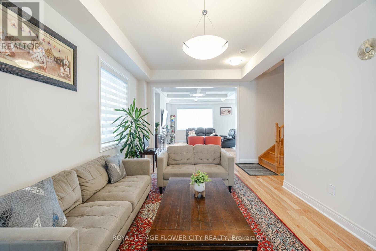 36 Icon Street S, Brampton, Ontario  L6E 4E5 - Photo 9 - W13015034