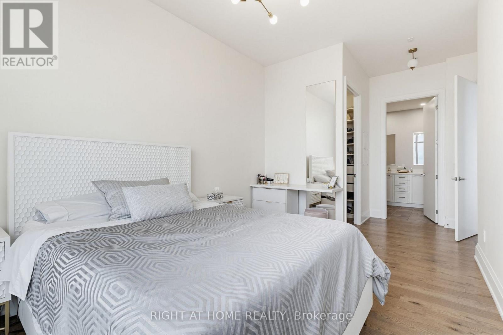 Ph08 - 2480 Prince Michael Drive, Oakville, Ontario  L6H 0H1 - Photo 16 - W13015038