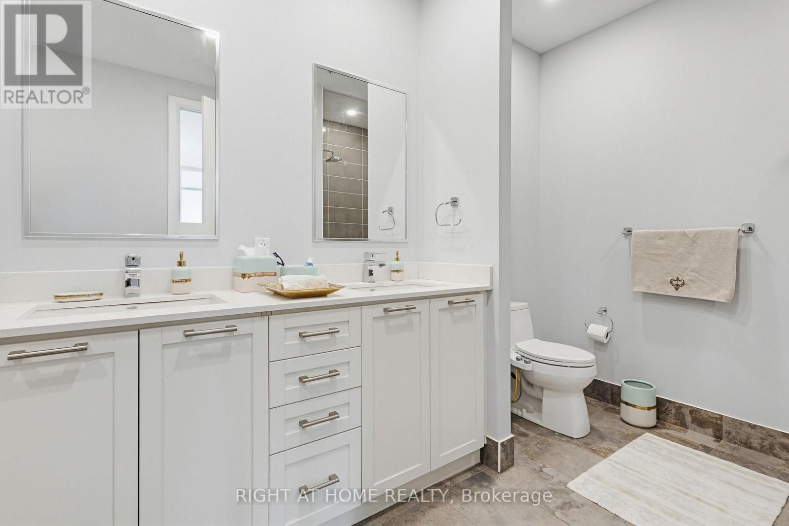 Ph08 - 2480 Prince Michael Drive, Oakville, Ontario  L6H 0H1 - Photo 22 - W13015038