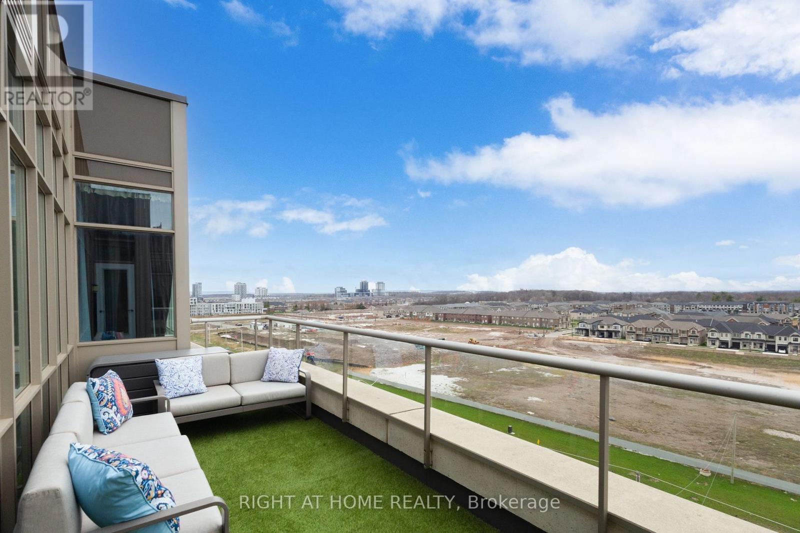 Ph08 - 2480 Prince Michael Drive, Oakville, Ontario  L6H 0H1 - Photo 29 - W13015038