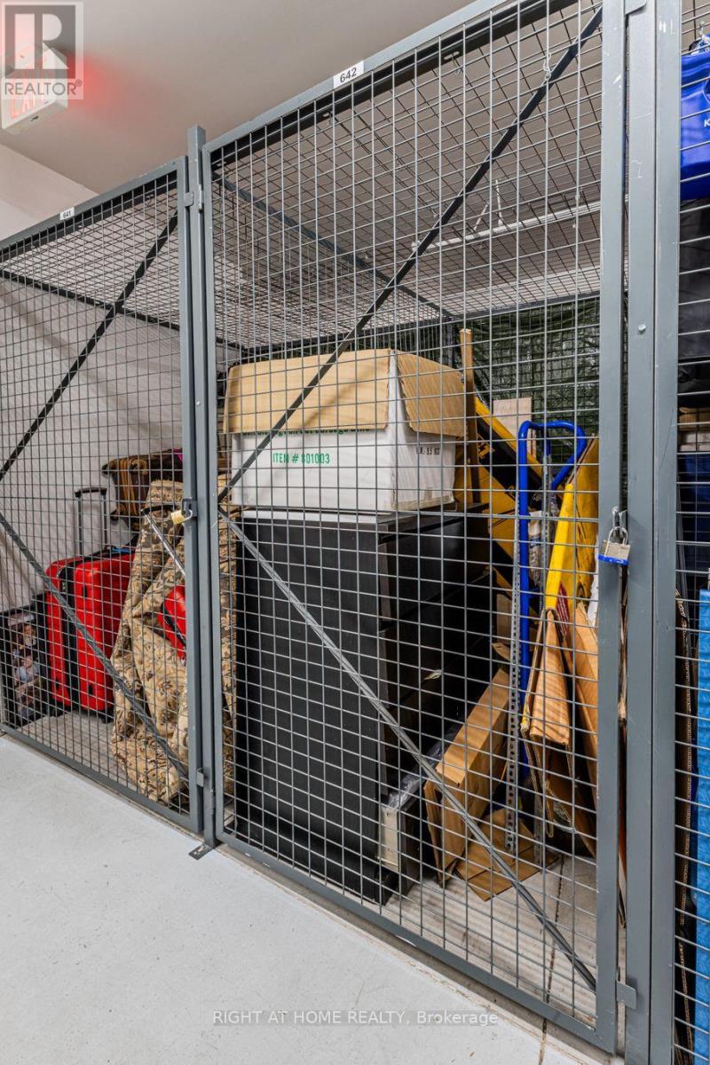 Ph08 - 2480 Prince Michael Drive, Oakville, Ontario  L6H 0H1 - Photo 44 - W13015038