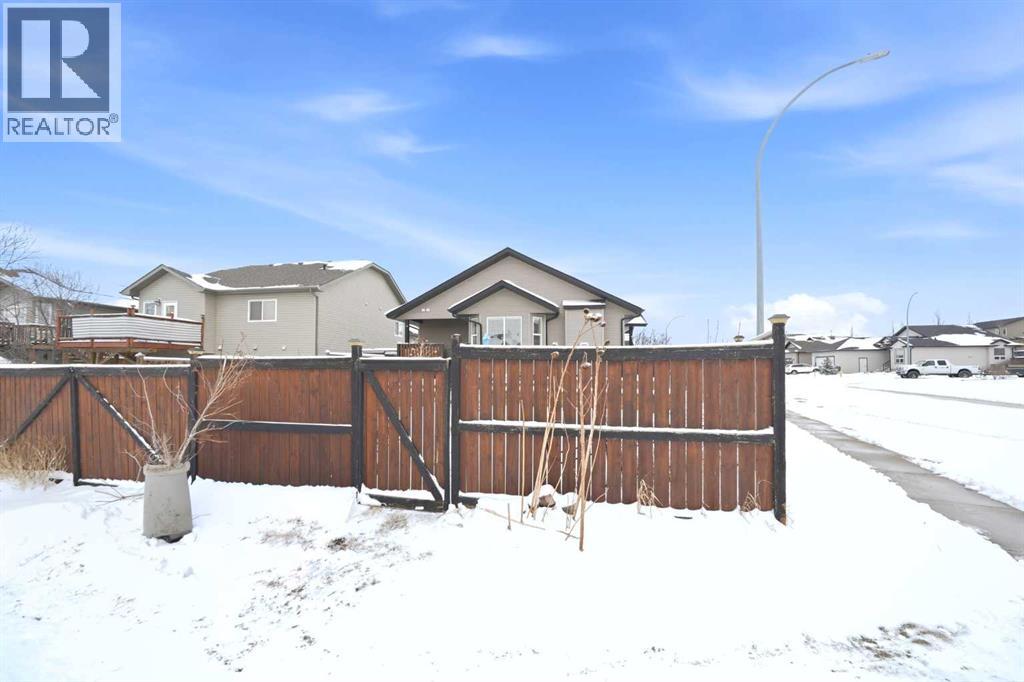 15 Logan Court, Sylvan Lake, Alberta  T4S 2P4 - Photo 35 - A2300325