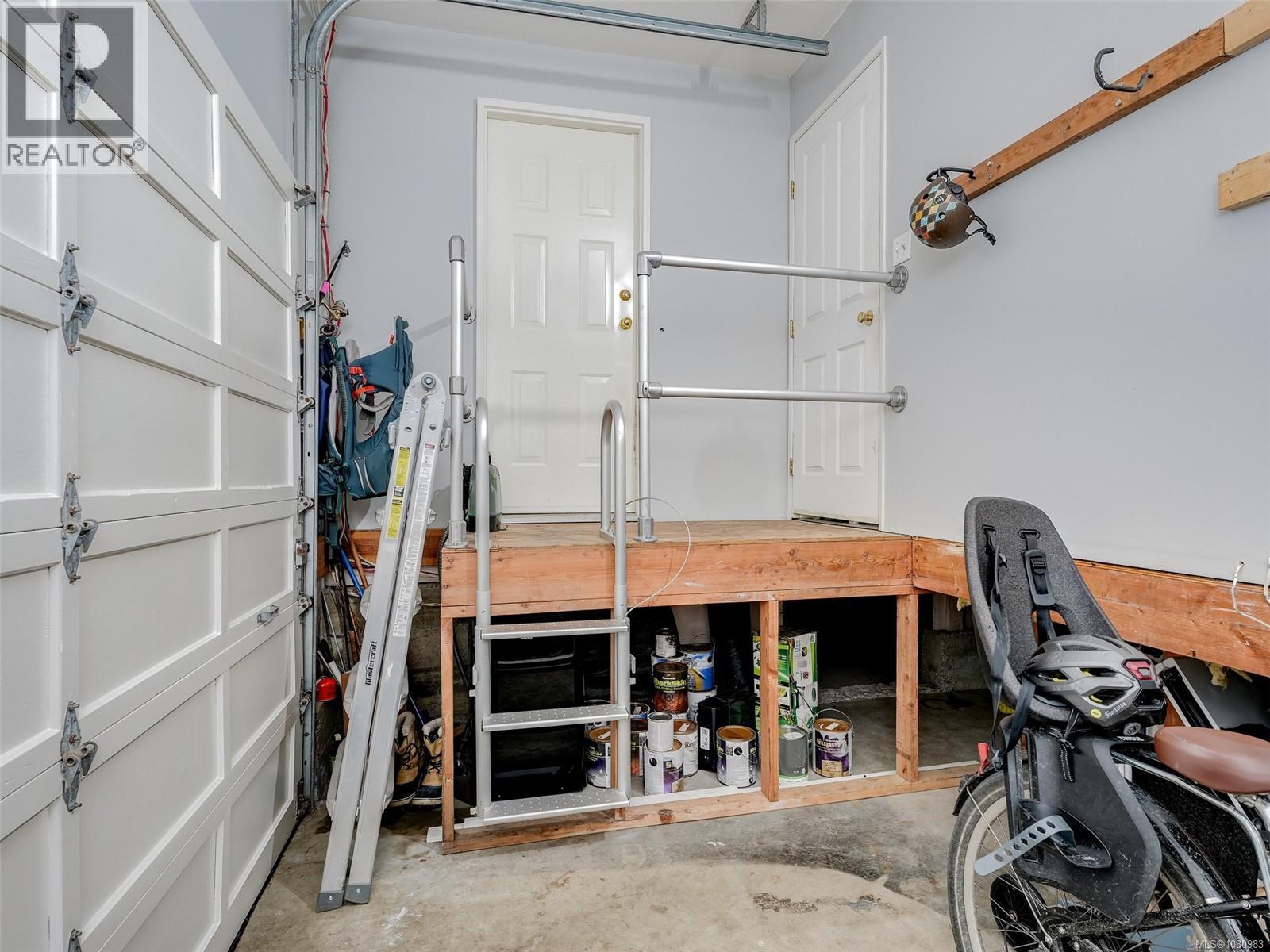 621 Pine St, Victoria, British Columbia  V9A 2Z9 - Photo 16 - 1030983