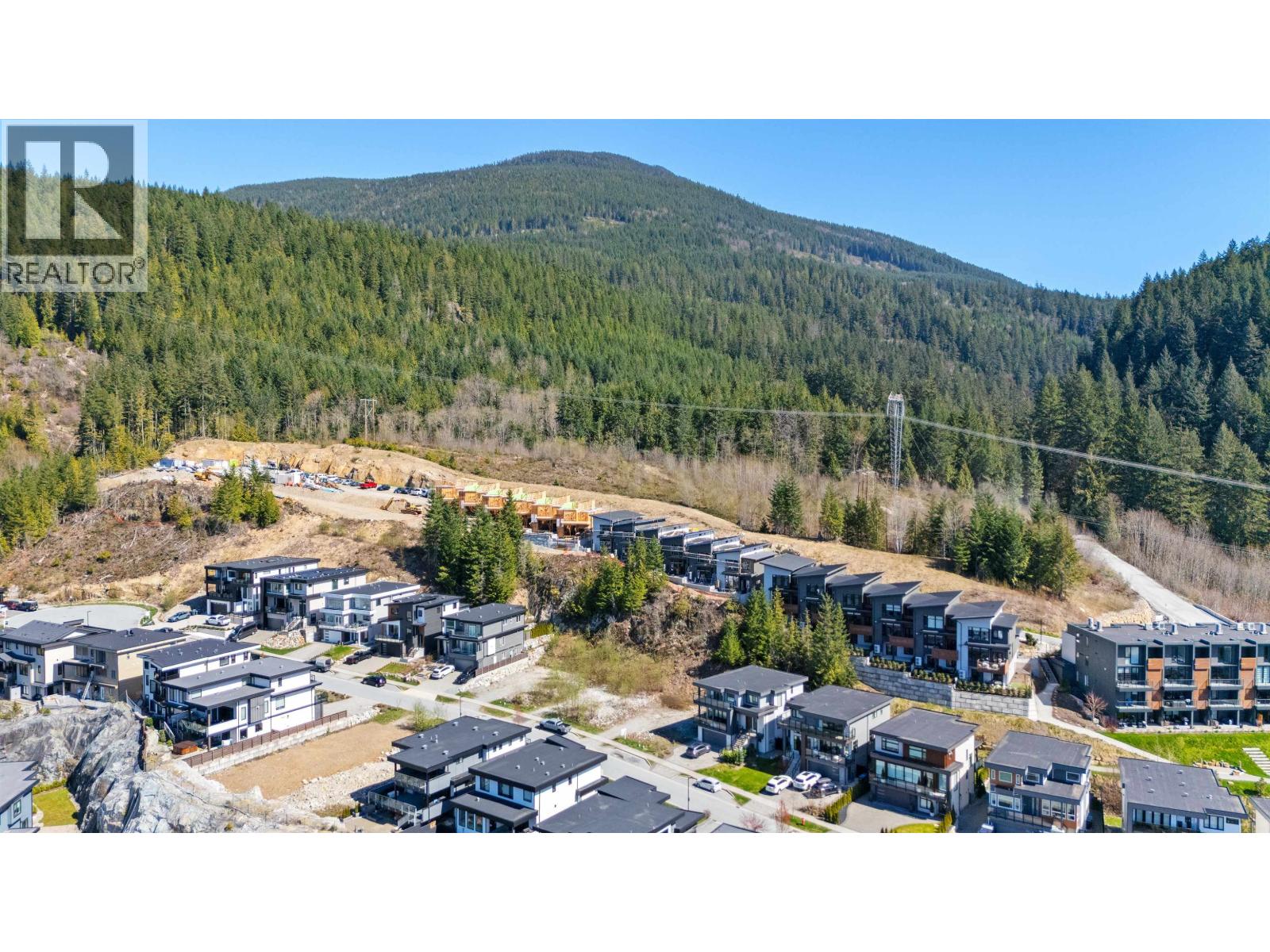 18 3385 Mamquam Road, Squamish, British Columbia  V8B 0E3 - Photo 2 - R3110757