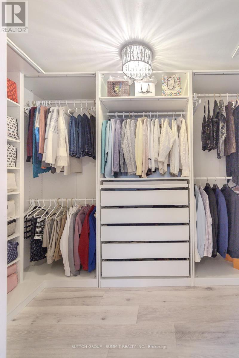 1104 Ambercroft Lane, Oakville, Ontario  L6M 1Z2 - Photo 28 - W12780256