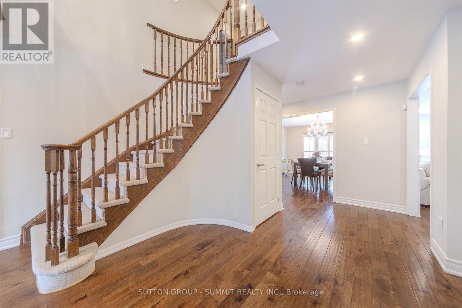 1104 Ambercroft Lane, Oakville, Ontario  L6M 1Z2 - Photo 20 - W12780256