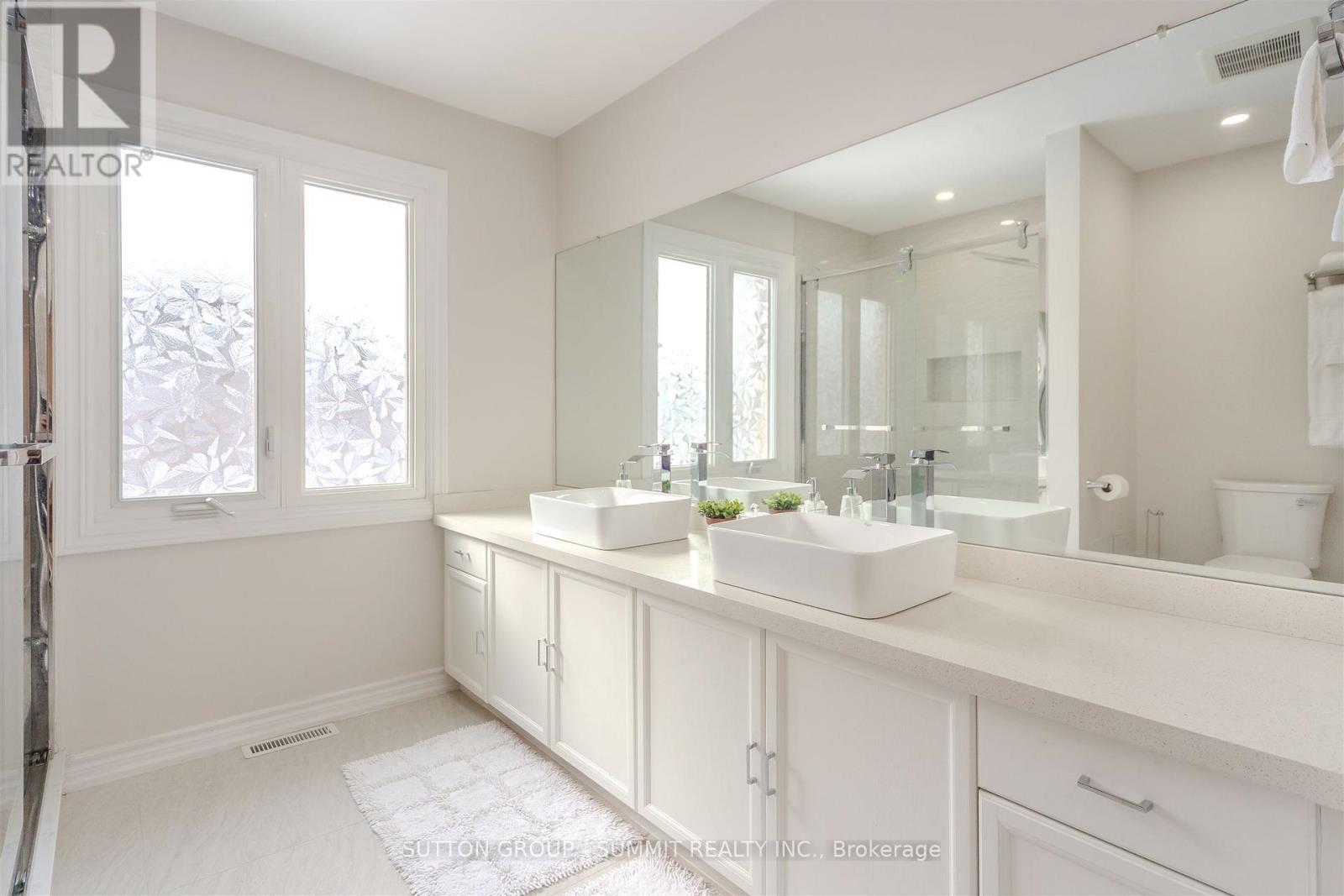 1104 Ambercroft Lane, Oakville, Ontario  L6M 1Z2 - Photo 37 - W12780256