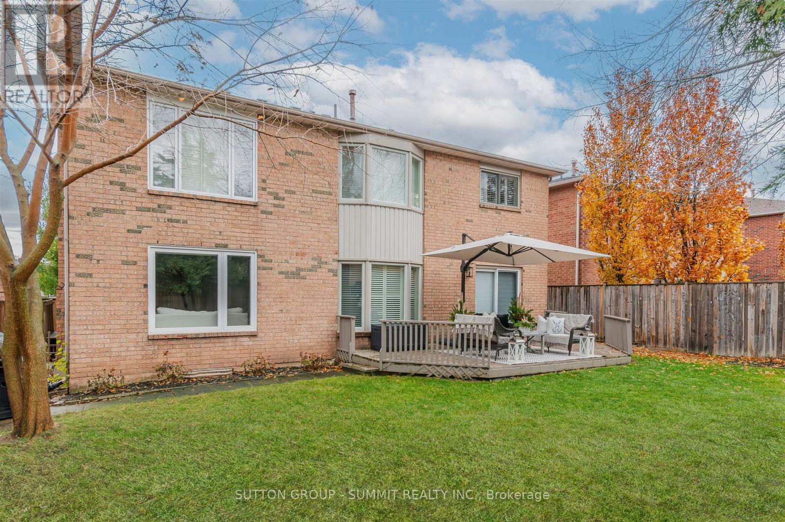 1104 Ambercroft Lane, Oakville, Ontario  L6M 1Z2 - Photo 44 - W12780256