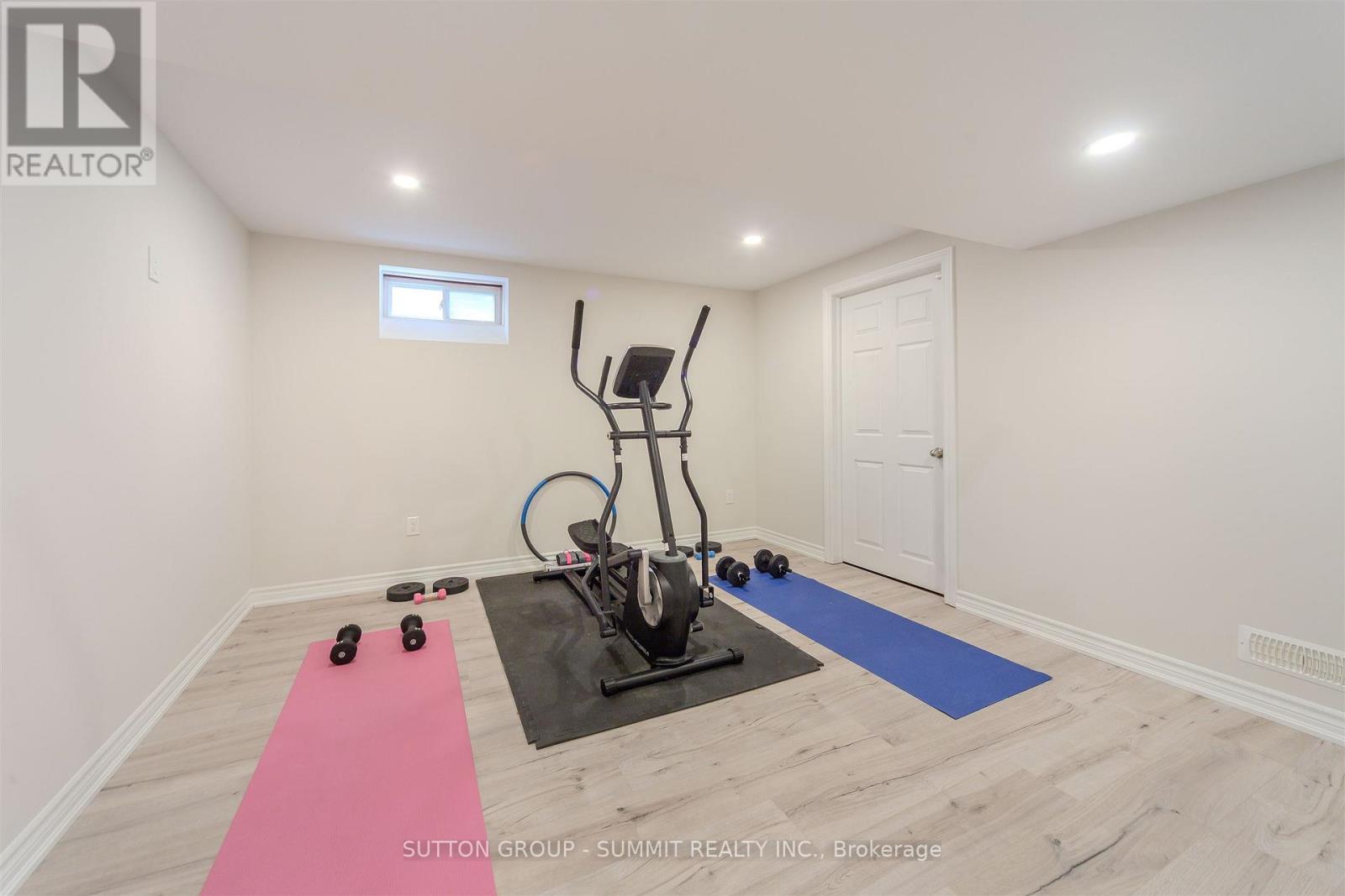 1104 Ambercroft Lane, Oakville, Ontario  L6M 1Z2 - Photo 41 - W12780256