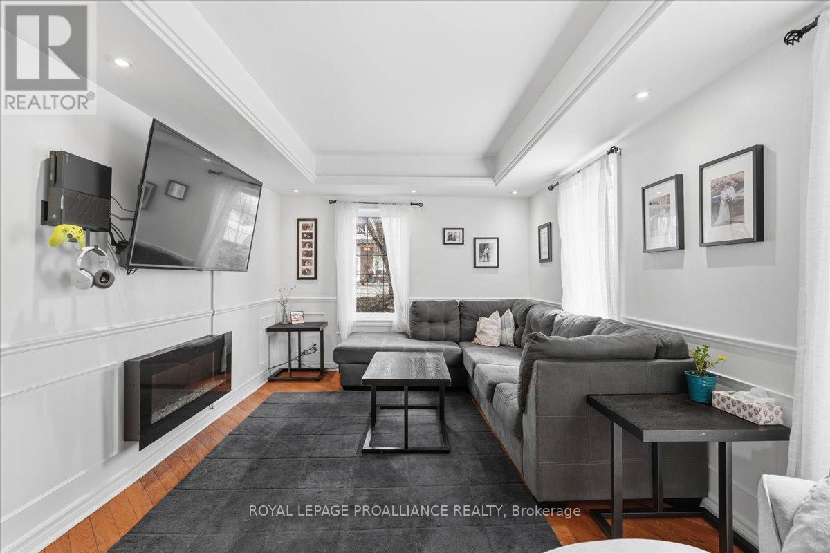 209 Dundas Street E, Quinte West, Ontario  K8V 1M1 - Photo 12 - X13015042