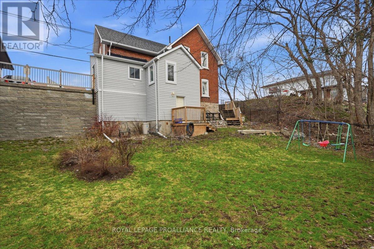 209 Dundas Street E, Quinte West, Ontario  K8V 1M1 - Photo 25 - X13015042