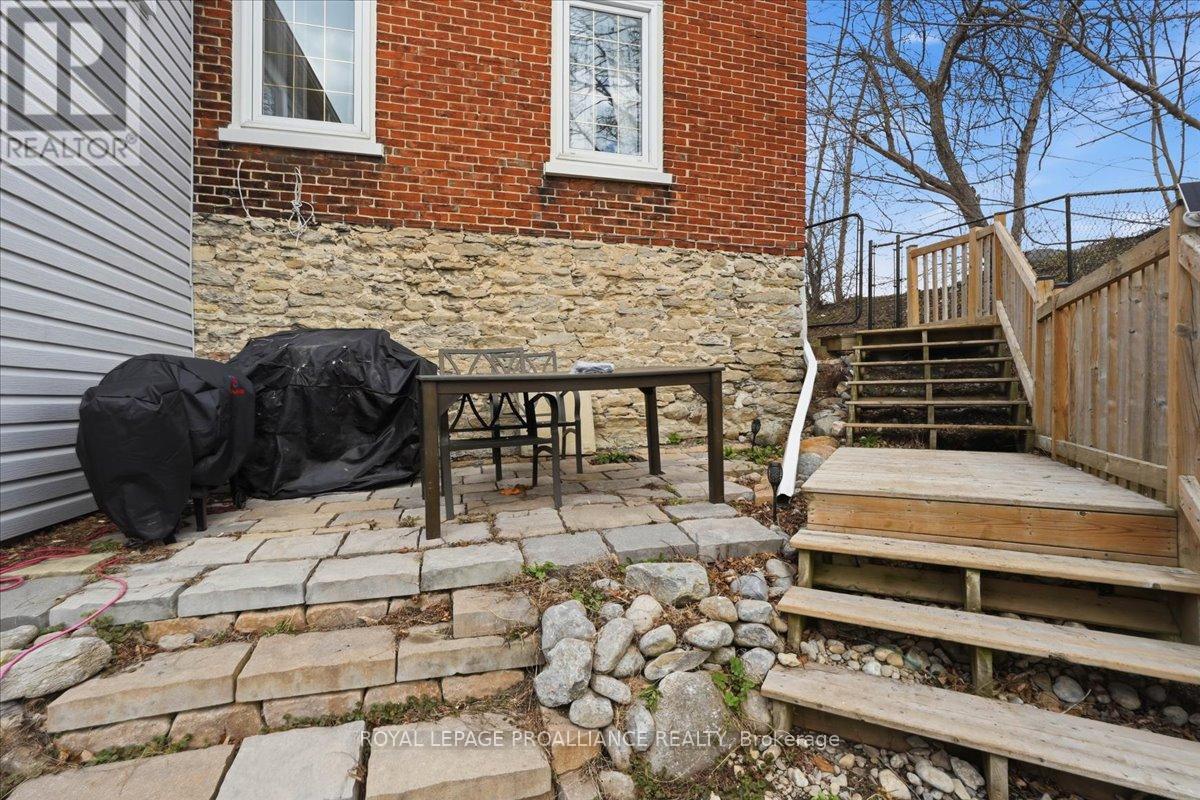 209 Dundas Street E, Quinte West, Ontario  K8V 1M1 - Photo 27 - X13015042