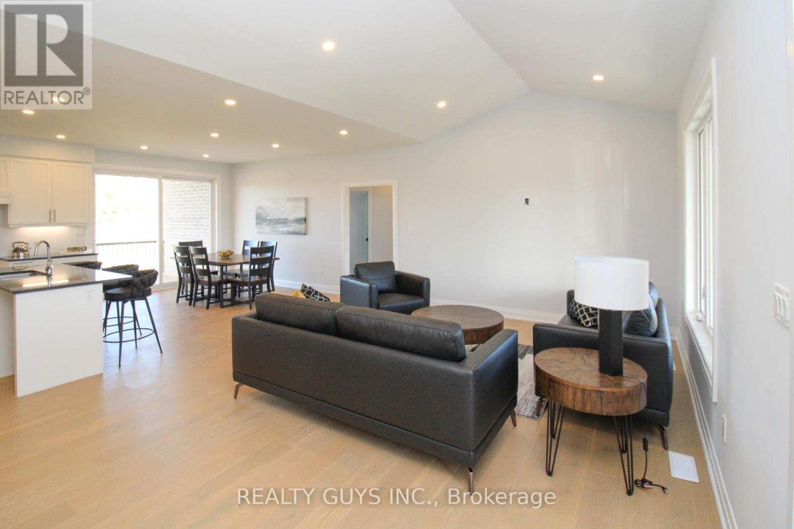 2418 Gwendolyn Court, Cavan Monaghan, Ontario  L0A 1C0 - Photo 14 - X13015090