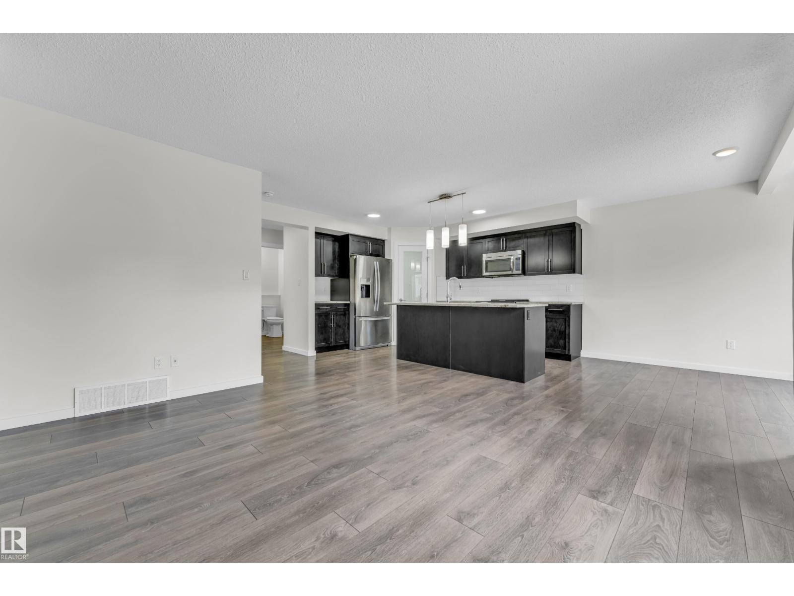 4416 6 St NW, Edmonton, Alberta  T6T 0Z8 - Photo 7 - E4482430