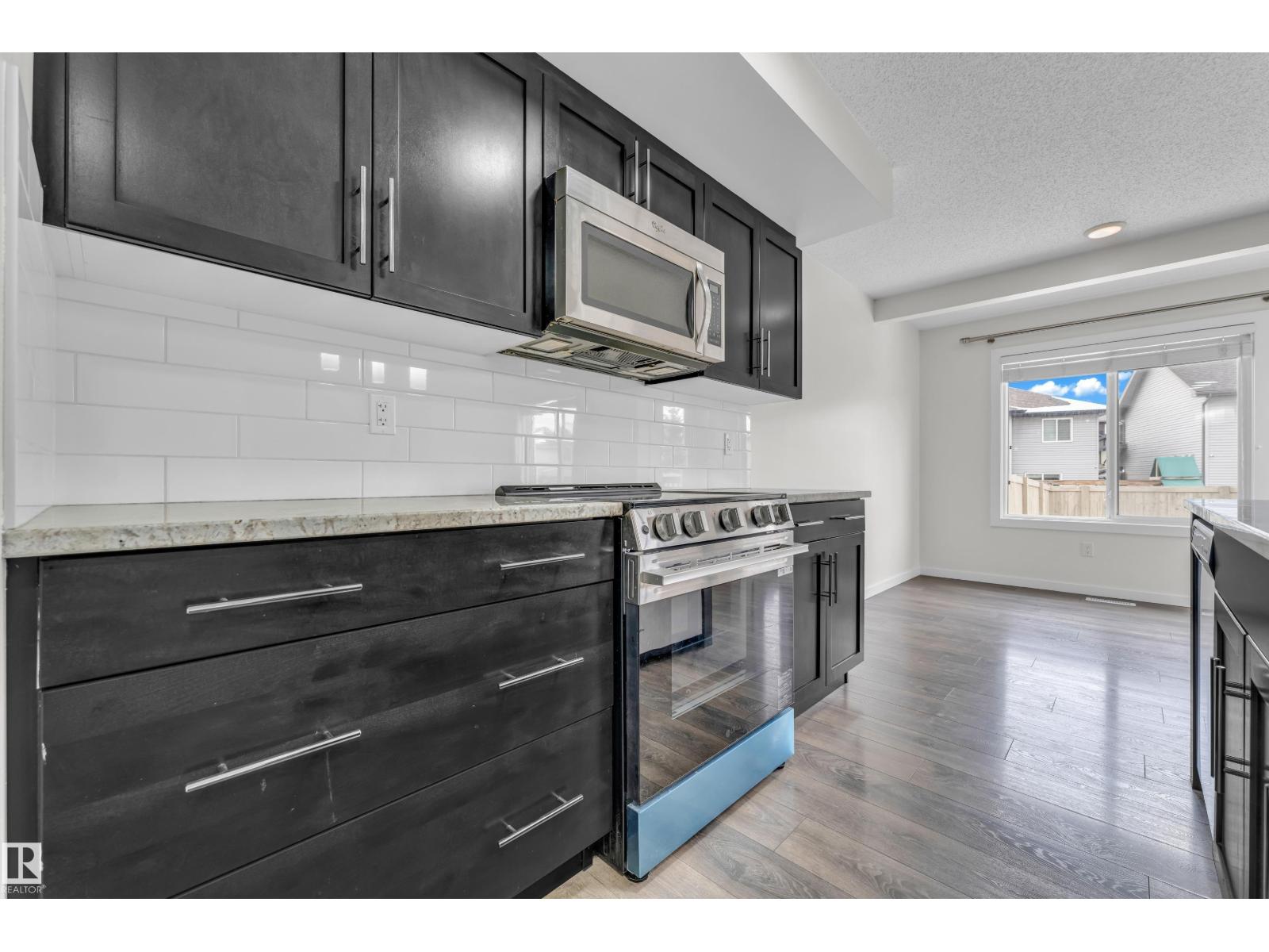 4416 6 St NW, Edmonton, Alberta  T6T 0Z8 - Photo 4 - E4482430