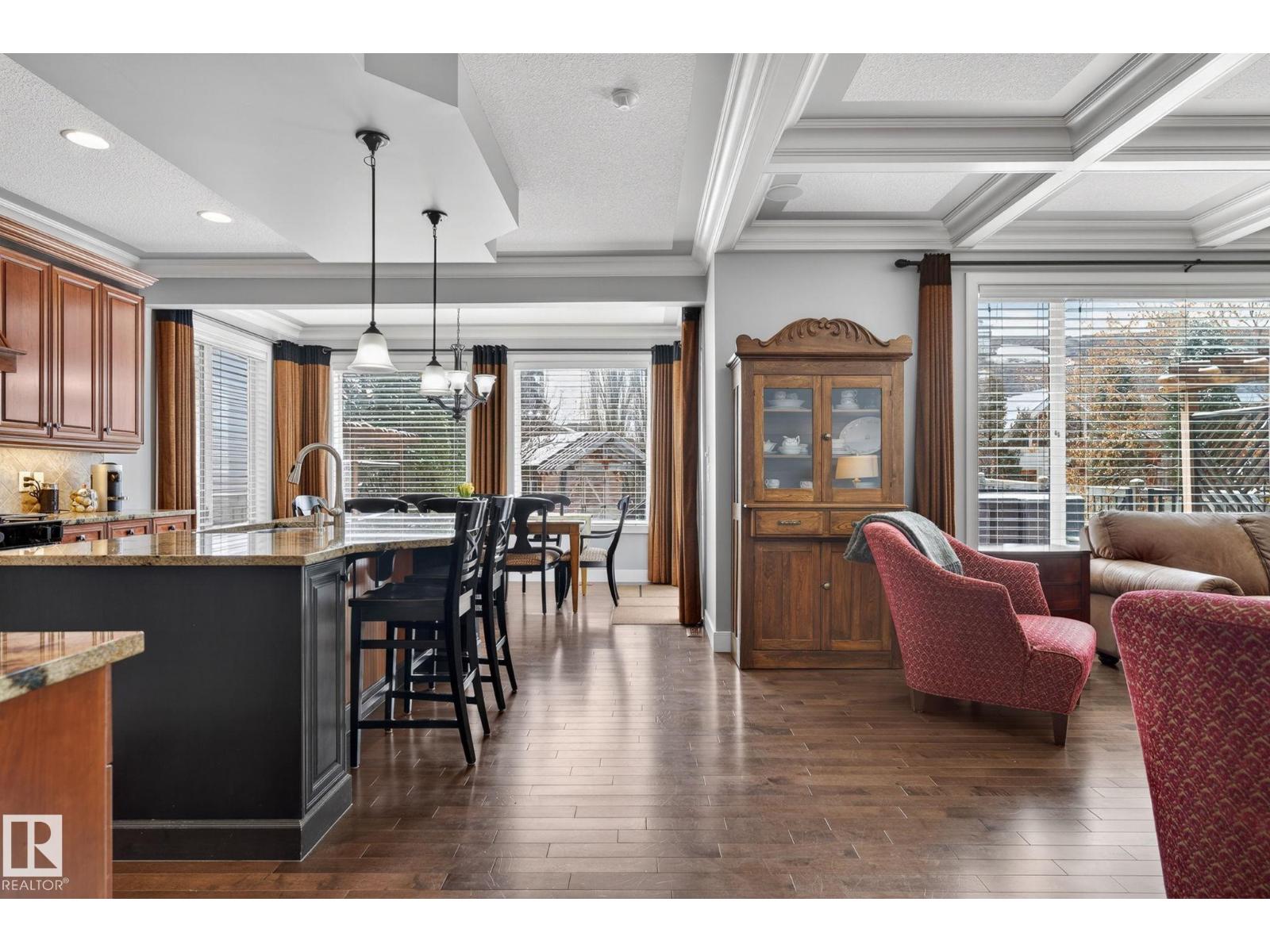 20719 51 Av Nw, Edmonton, Alberta  T6M 3A1 - Photo 2 - E4482972