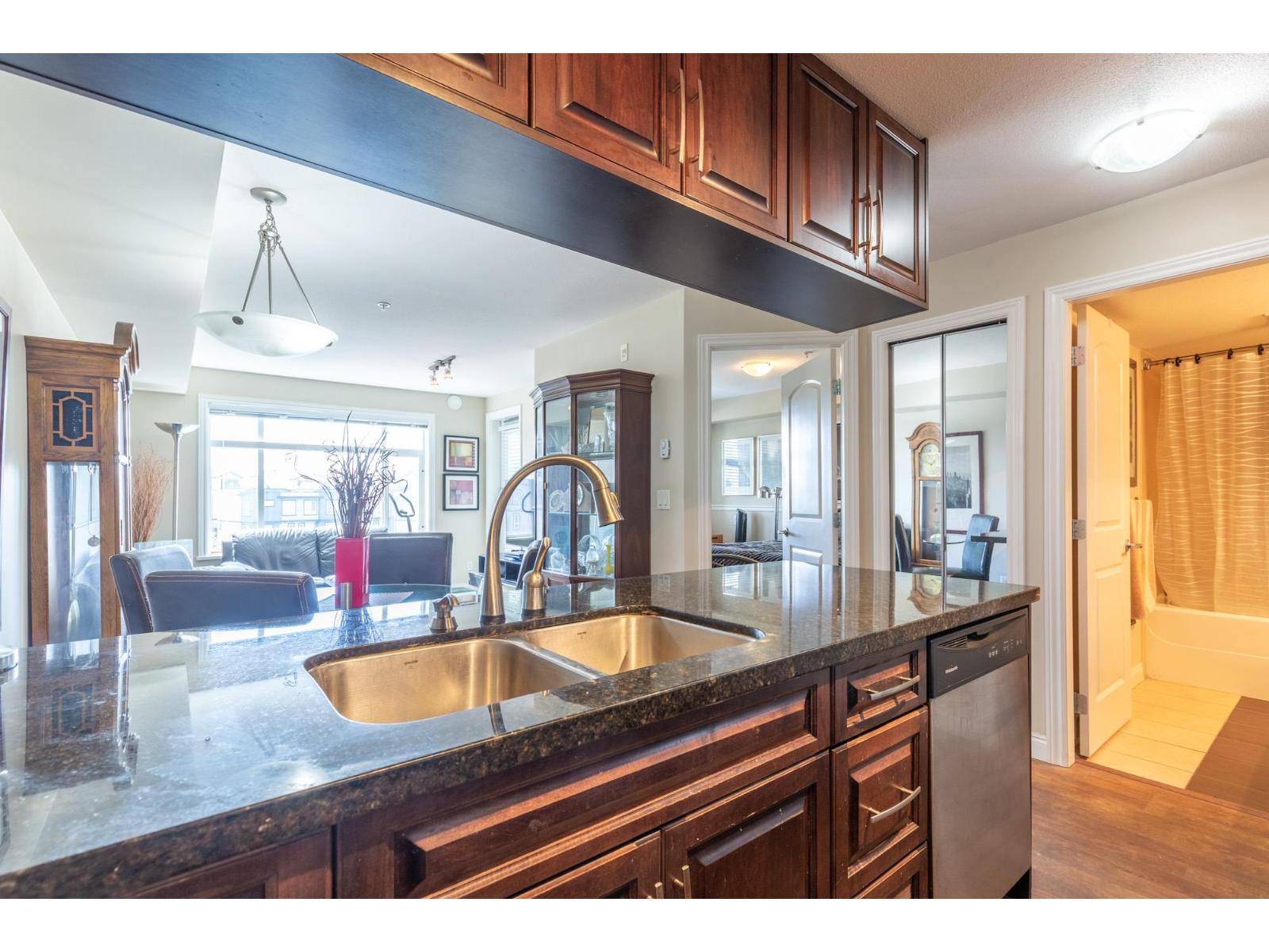 317 19939 55a Street, Langley, British Columbia  V4P 1R9 - Photo 10 - R3113023