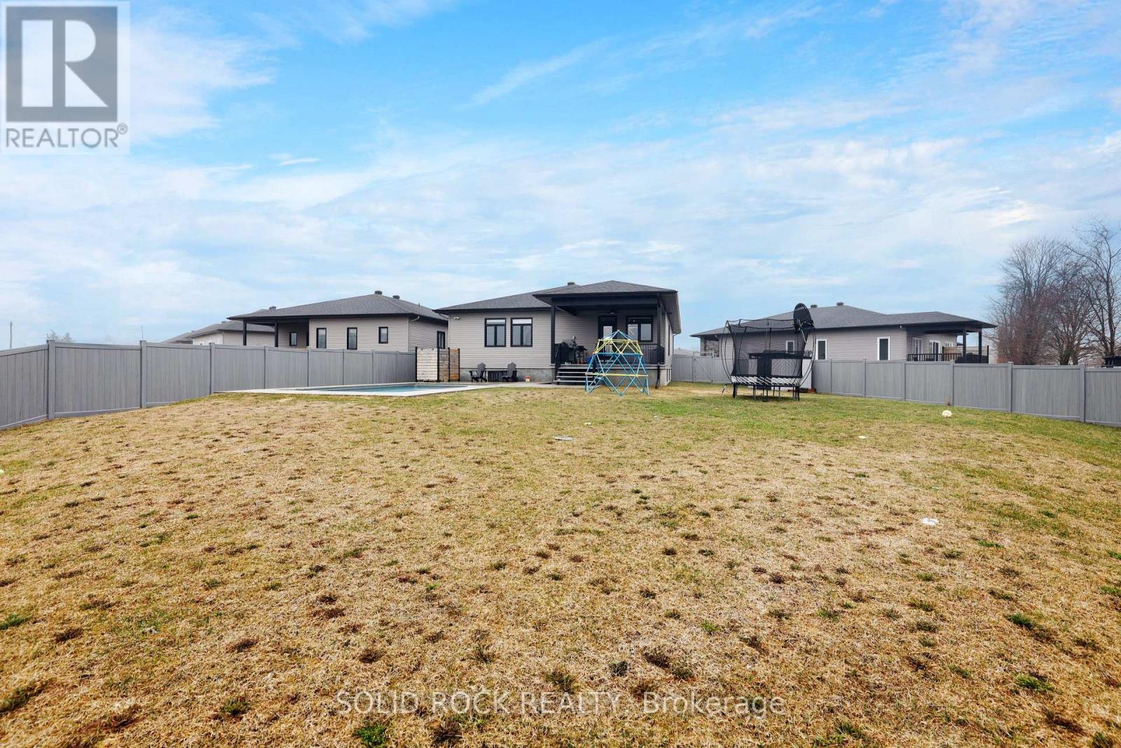 216 Filion Street, Russell, Ontario  K0A 1W0 - Photo 48 - X13015098