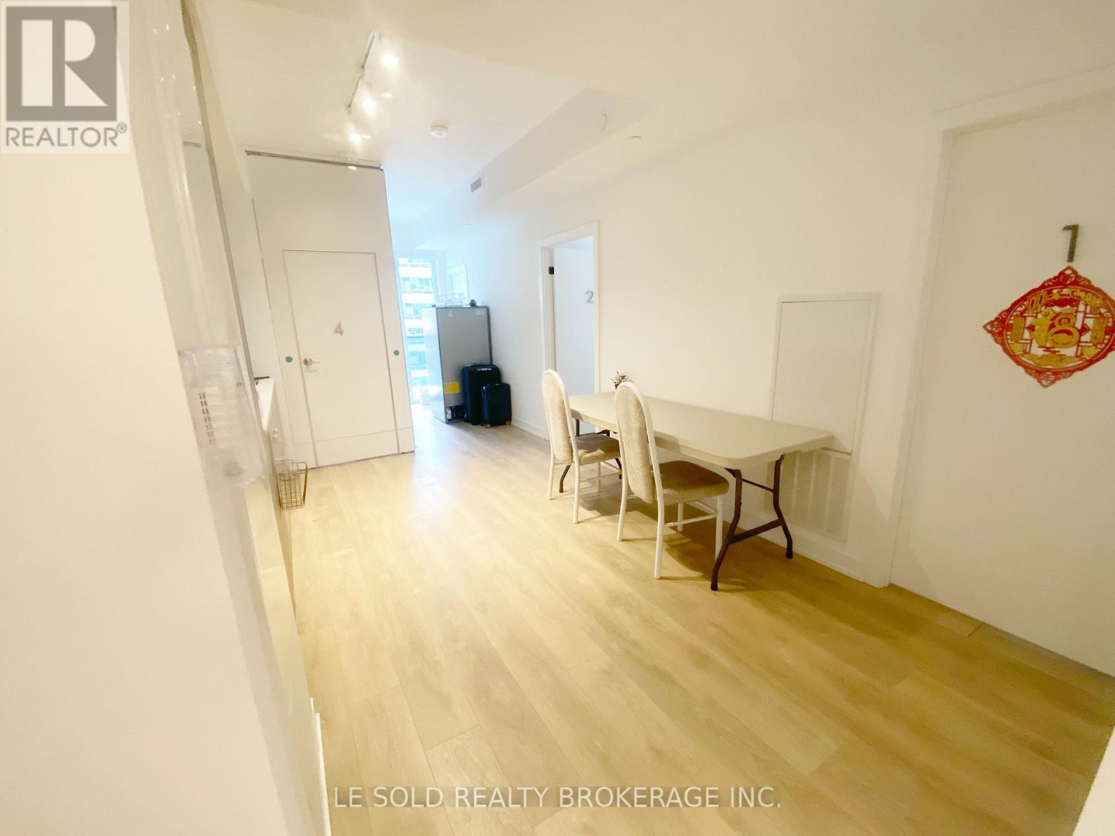 704 Room#4 - 127 Broadway Avenue, Toronto, Ontario  M4P 1V4 - Photo 11 - C13015070