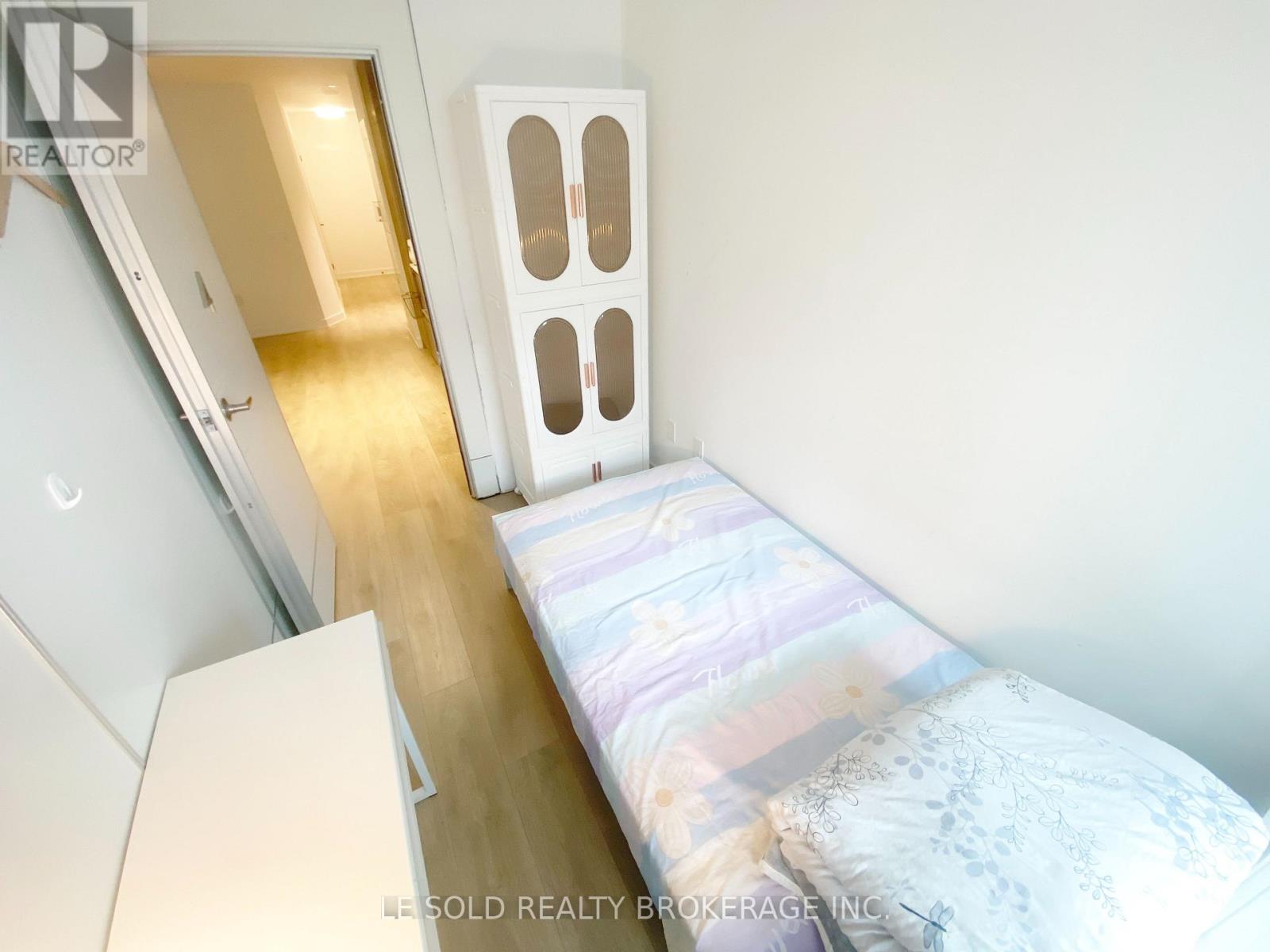 704 Room#4 - 127 Broadway Avenue, Toronto, Ontario  M4P 1V4 - Photo 13 - C13015070