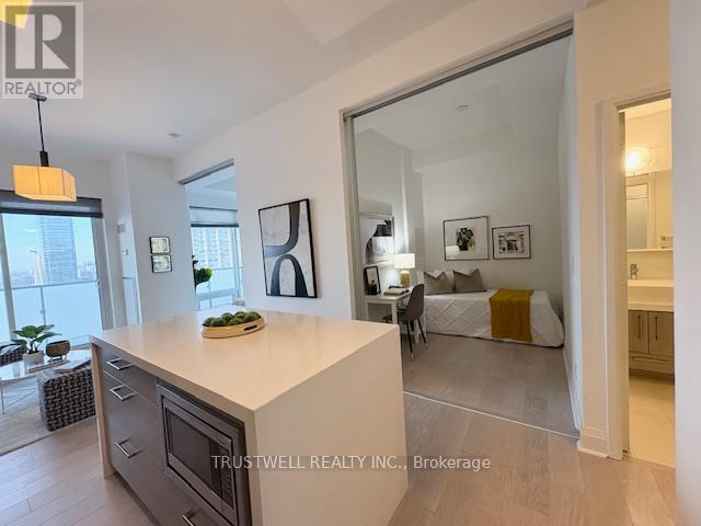 4407 - 1080 Bay Street, Toronto, Ontario  M5S 0A5 - Photo 12 - C13015072