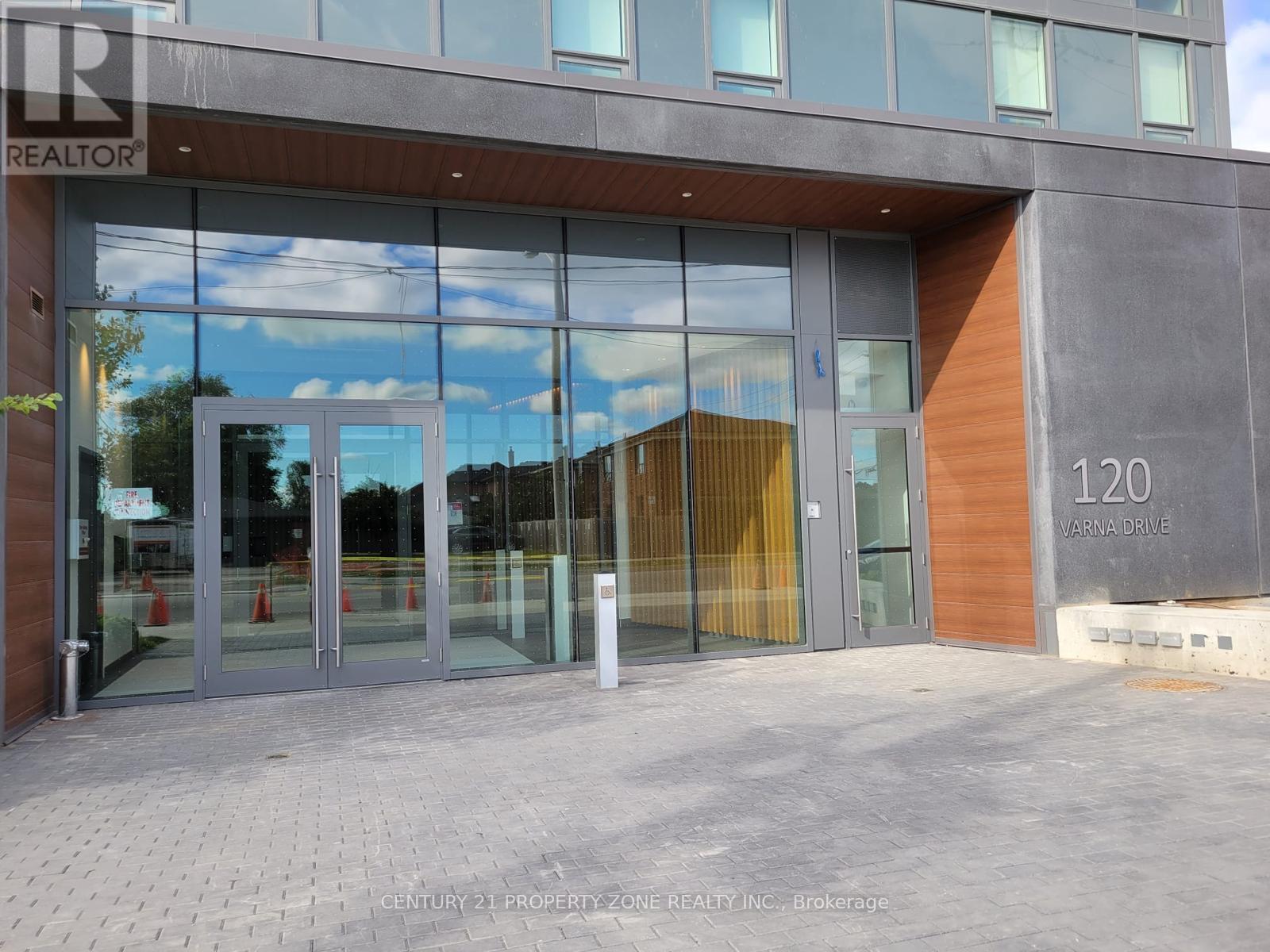 820 - 120 VARNA DRIVE, Toronto, Ontario
