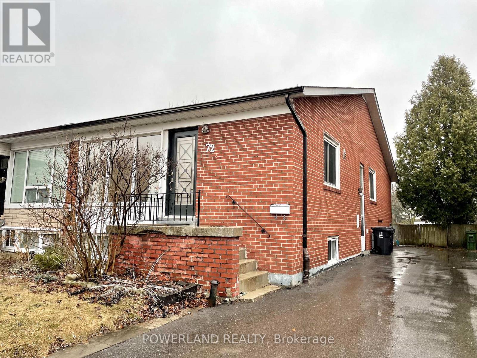 MAIN FLOOR - 72 PYNFORD CRESCENT, Toronto, Ontario