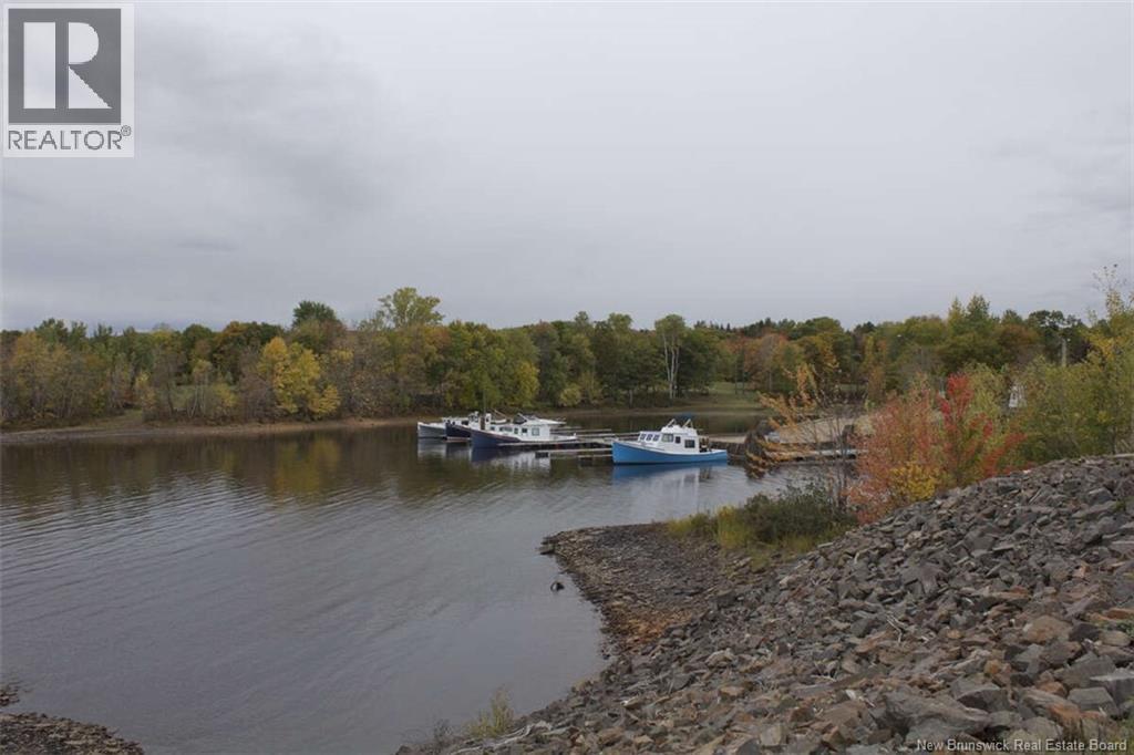 6 8 Harbour Street, Newcastle Creek, New Brunswick  E4B 2K5 - Photo 3 - NB118176