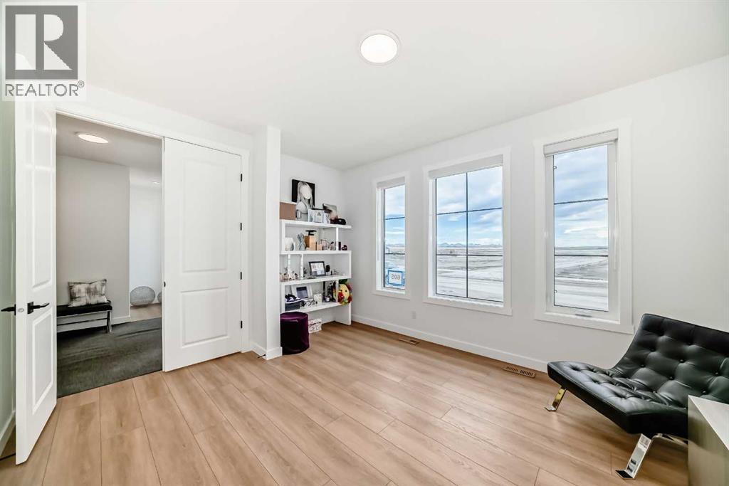 605 Sailfin Drive, Rural Rocky View County, Alberta  T3Z 2G7 - Photo 6 - A2285307