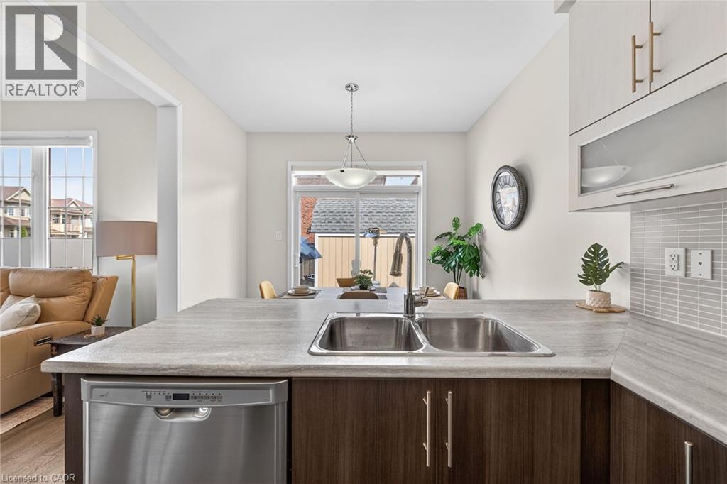 370 Windwood Drive, Binbrook, Ontario  L0R 1C0 - Photo 11 - 40822039