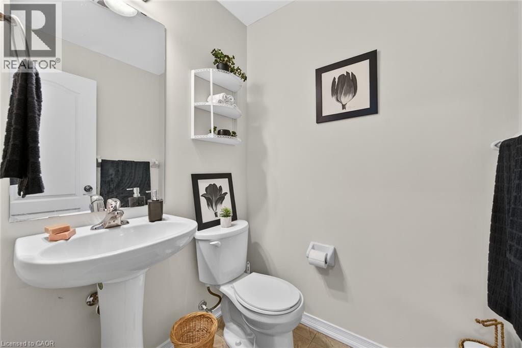 370 Windwood Drive, Binbrook, Ontario  L0R 1C0 - Photo 15 - 40822039