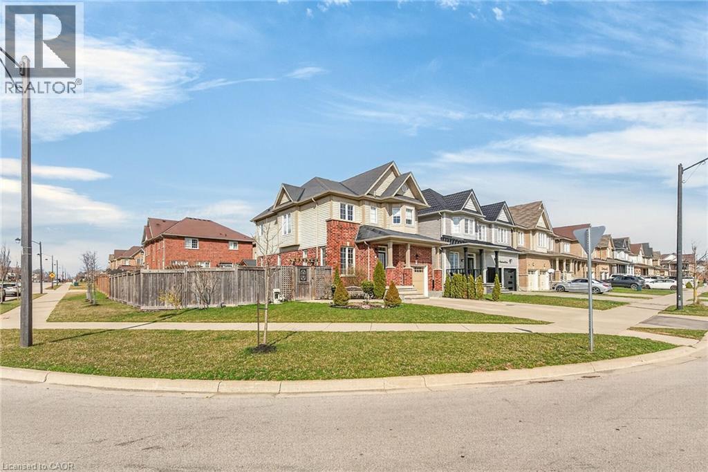 370 Windwood Drive, Binbrook, Ontario  L0R 1C0 - Photo 2 - 40822039