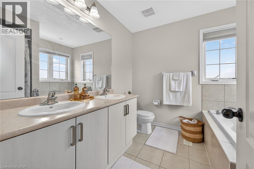 370 Windwood Drive, Binbrook, Ontario  L0R 1C0 - Photo 20 - 40822039