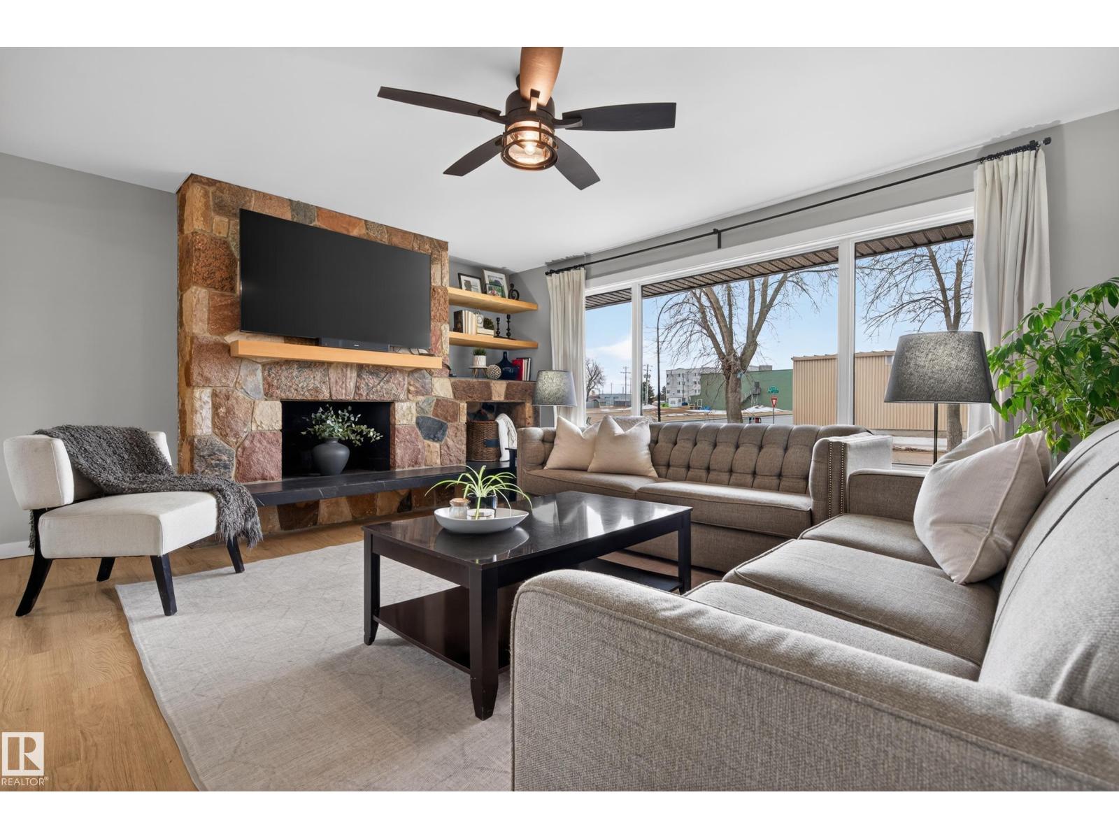 4908 50 Av, Bruderheim, Alberta  T0B 0S0 - Photo 5 - E4482974