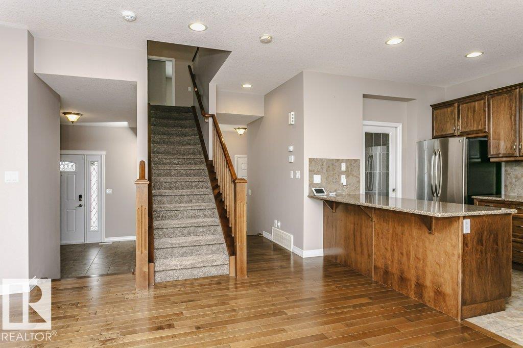 16861 58a St Nw Nw, Edmonton, Alberta  T5Y 0N1 - Photo 9 - E4482976