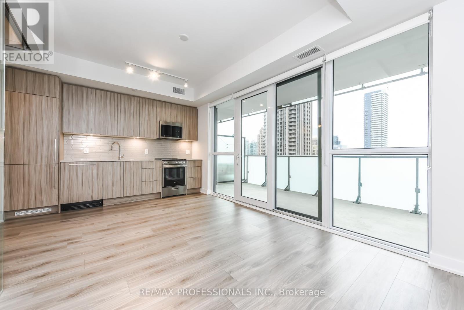 1104 - 430 Square One Drive, Mississauga, Ontario  L5B 0L6 - Photo 22 - W13015044