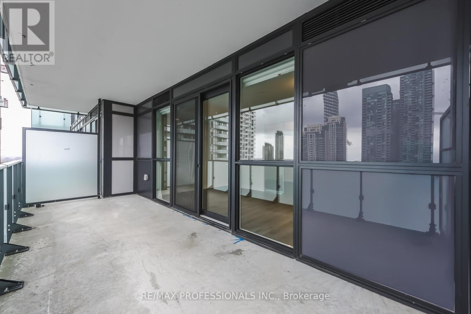 1104 - 430 Square One Drive, Mississauga, Ontario  L5B 0L6 - Photo 41 - W13015044