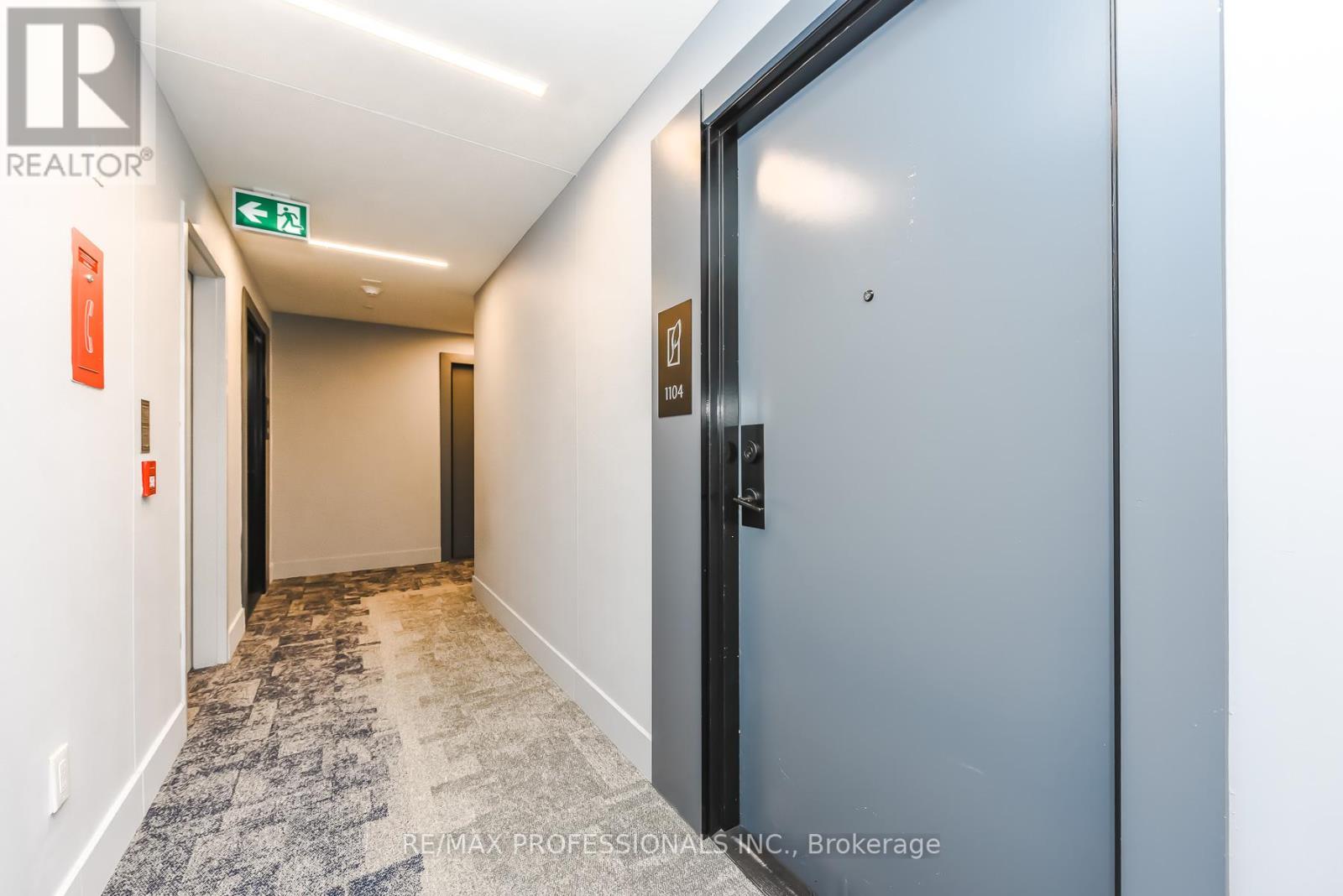 1104 - 430 Square One Drive, Mississauga, Ontario  L5B 0L6 - Photo 9 - W13015044