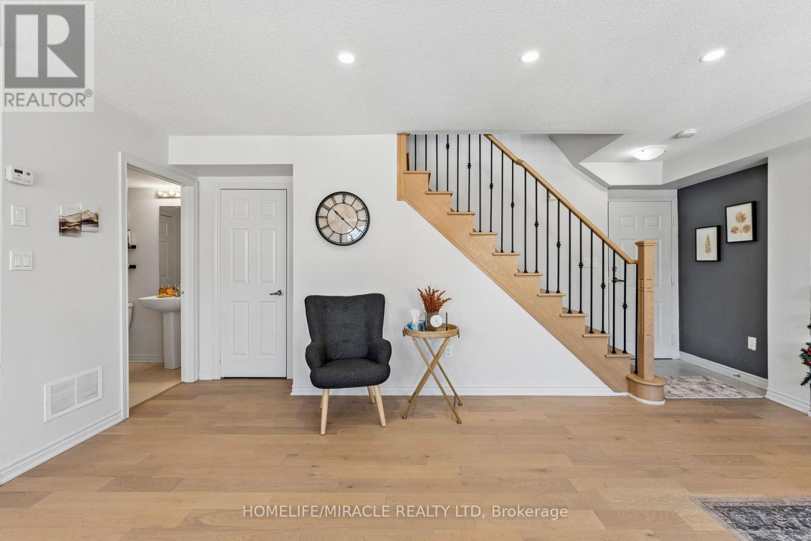 144 - 200 Veterans Drive, Brampton, Ontario  L7A 4S6 - Photo 5 - W13015050