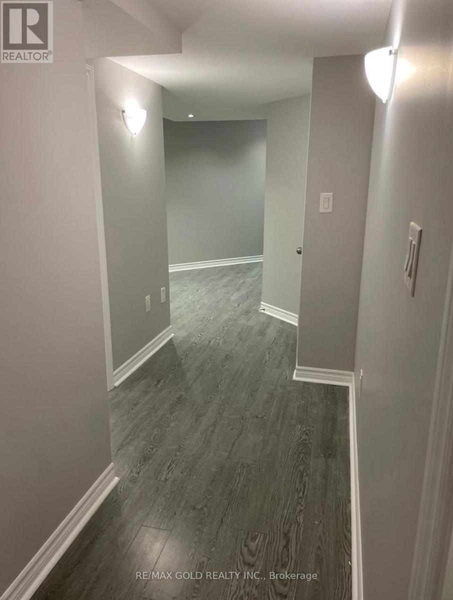 72 Lesabre Crescent, Brampton, Ontario  L6P 3R4 - Photo 3 - W13015058