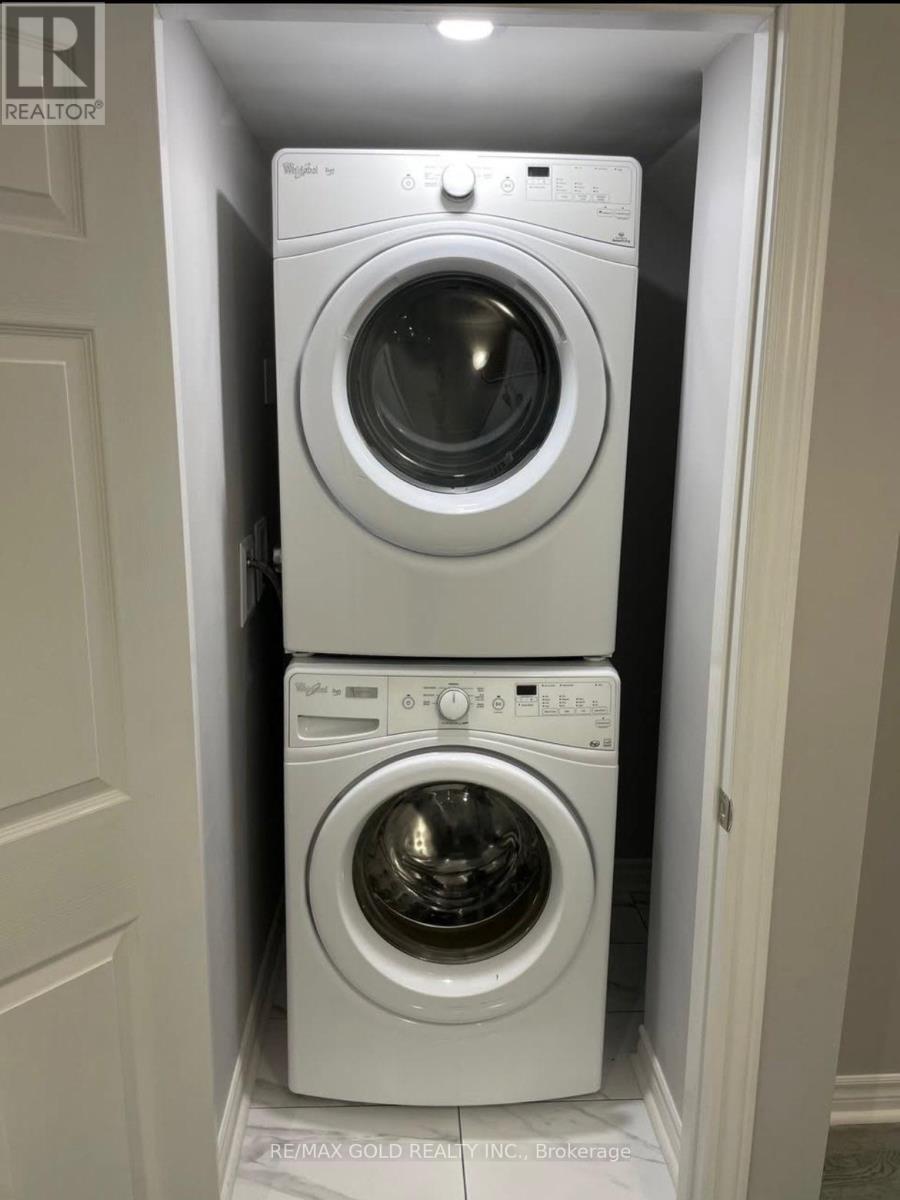 72 Lesabre Crescent, Brampton, Ontario  L6P 3R4 - Photo 6 - W13015058